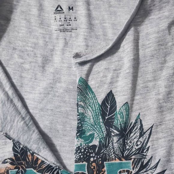 BUNDLE of Reebok workout clothes size M - Picture 6 of 8